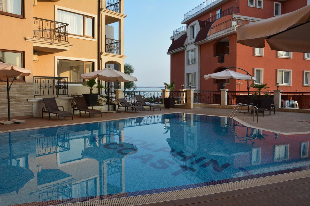 Vip Club Dolphin Coast Aparthotel Слънчев бряг Екстериор снимка