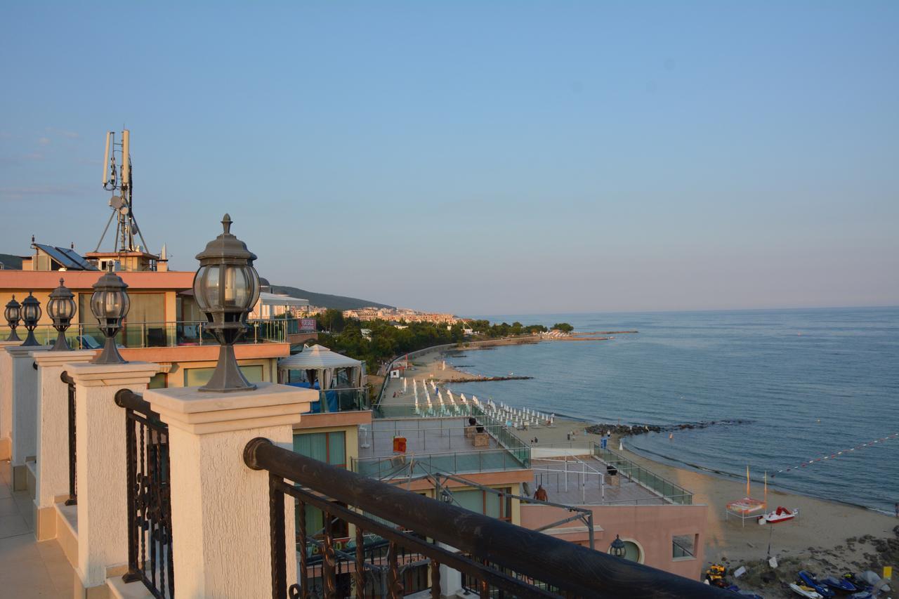 Vip Club Dolphin Coast Aparthotel Слънчев бряг Екстериор снимка