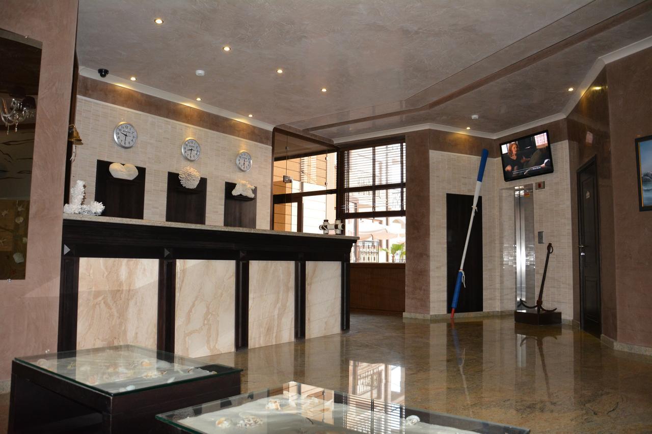Vip Club Dolphin Coast Aparthotel Слънчев бряг Екстериор снимка